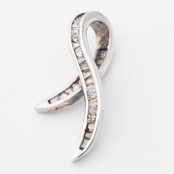 Vintage Sterling Silver Cubic Zirconia Ribbon Necklace Pendant Trapezoid Cut CZ - Picture 1 of 5